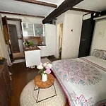 Studio Au Coeur Du Vieil Antibes